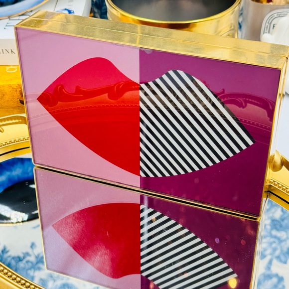 🆕 LULU GUINNESS 🧿 NWOT Olivia Multi 50:50 Stripe Lip Box Clutch Bag *FLAWED* - Picture 4 of 16